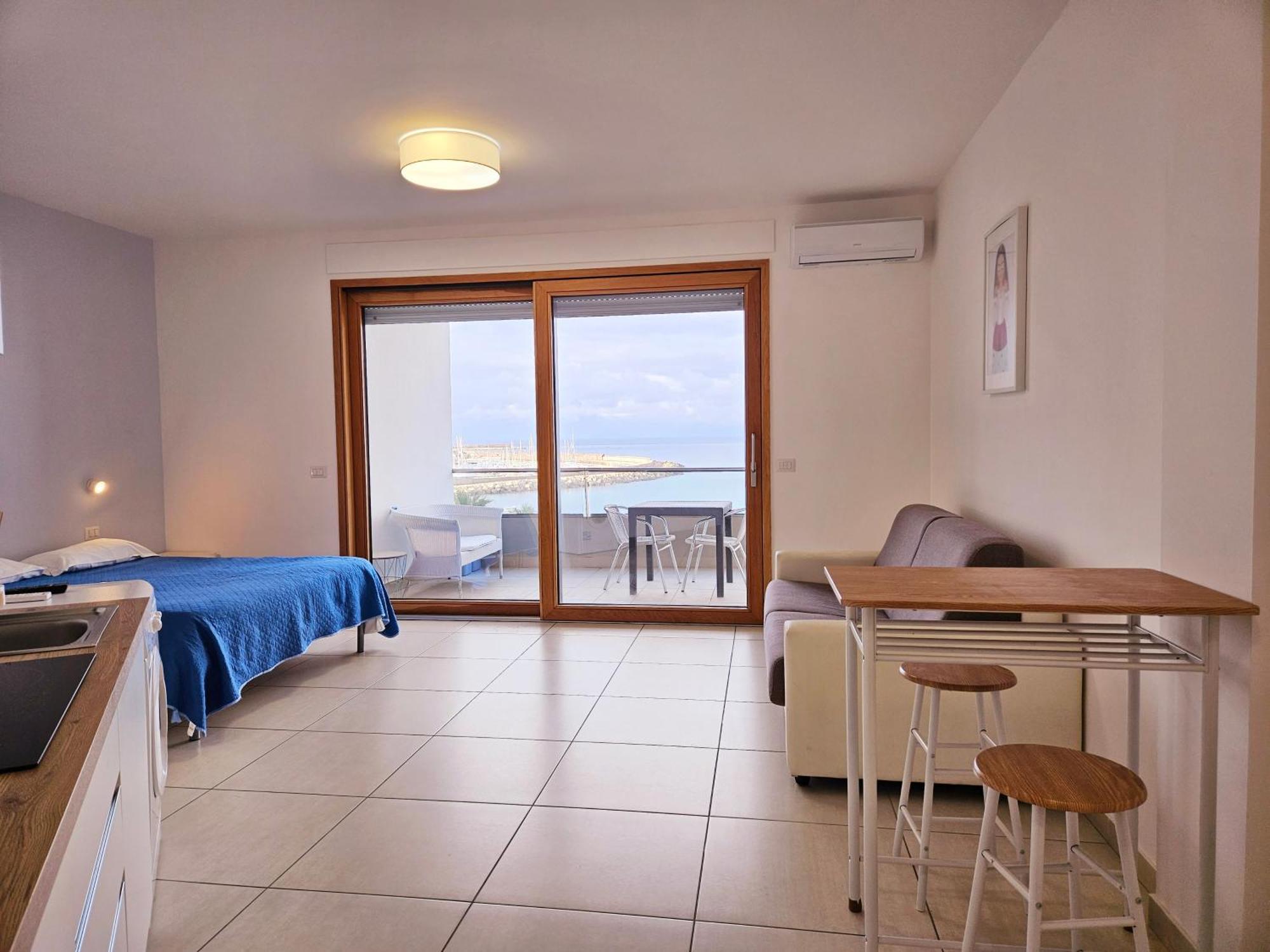 Dolphin'S Home Porto Torres Bagian luar foto